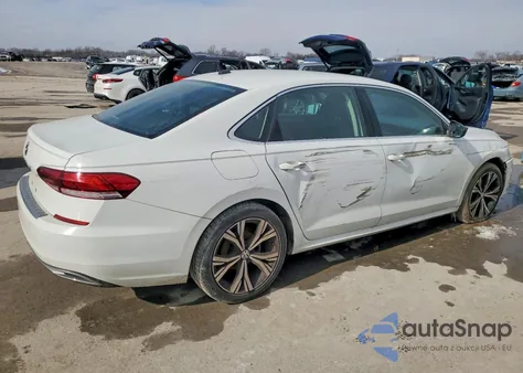 2021 Volkswagen Passat Se z USA, uszkodzony, nr VIN 1VWSA7A38MC000966